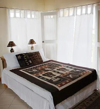 Taino Cove Guest House Treasure Beach Jamaica